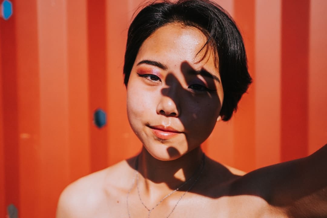 易烊千玺唱《送你一朵小红花》数度呜咽:这首歌或许只唱这一次